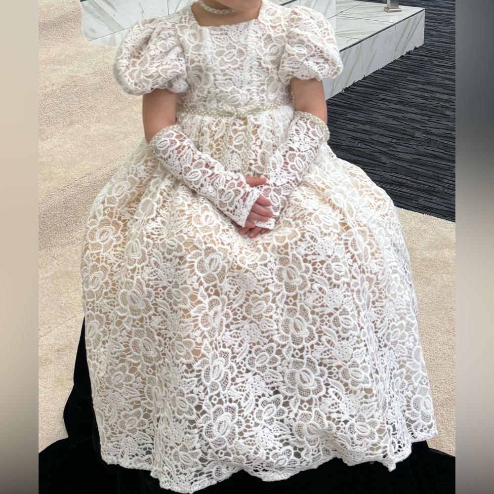 Elegant White Lace Dress